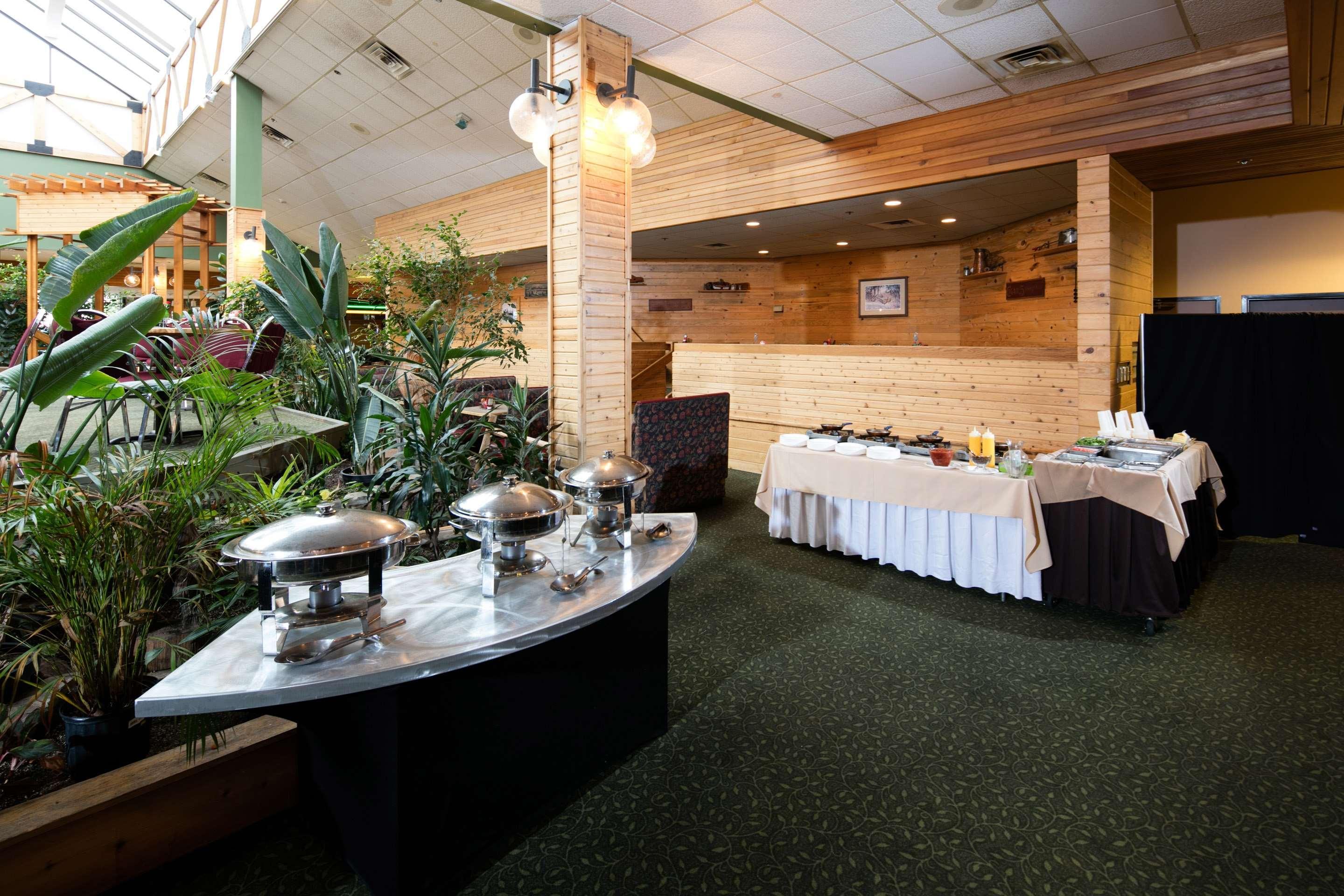 Red Lion Hotel Kalispell Exterior photo